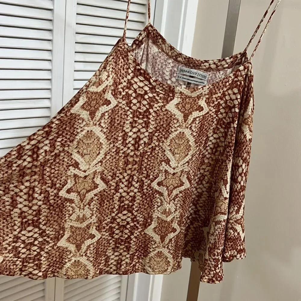 UO Cami  - Picture 5 of 7